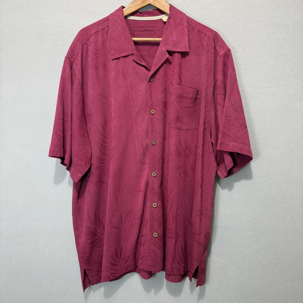 Tommy Bahama Men XL 100% Silk Hawaiian Shirt Palm Leaves Embossed Burgundy Wine